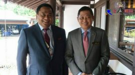 Rachmad Gobel saat foto bersama dengan Menteri ESDM.