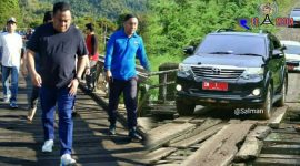 Rachmad Gobel saat bersama Bupati Bonbol Hamim Pou.