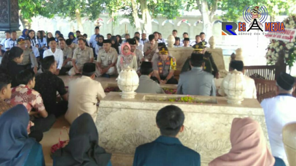 Forkopimda Blitar Ziarah Ke Makam Bung Karno