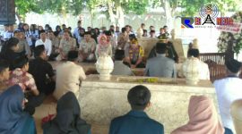 Forkopimda Blitar saat  ziarah ke makam Bung Karno.