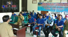 Suasana saat berlangsungnya Orientasi Kelompok SPP / UEP di Bumdes 