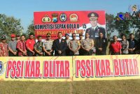 Pose bersama Kapolres Blitar usai pembukaan Turnament Sepak Bola Bhayangkara Cup III 2019.