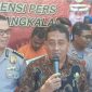 Rektor UTM Dr. Drs. Ec. Muh. Syarif saat memberikan keterangan terkait Satpam UTM menjadi penadah hasil pencurian