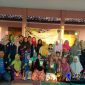 KKN UTM berpose bersama warga