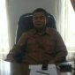 Kepala Desa Tani Mulya (Lili Suhaeli).