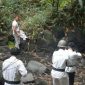 Kapolres Lumajang (AKBP. Muhammad Arsal Sahban) saat memperagakan aktingnya sebagai Iptu Jamaari dalam pembuatan film anggota Mobrig dalam mempertahankan kemerdekaan Indonesia.