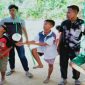 KKN 39 UTM bersama Karang Taruna Garuda Sakti saat mengadakan lomba makan kerupuk dalam memperingati Hari Anak Nasional.