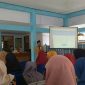 Suasana saat berlangsungnya sosialisasi sertifikasi halal kepada UMKM Tragah, Bangkalan.