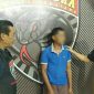 Kapolres Lumajang (AKBP M. Arsal Sahban) saat mengintrogasi langsung tersangka perampokan (NA) di Markas Tim Cobra.