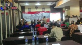 Suasana saat berlangsungnya rapat pleno KPU Kota Cimahi.