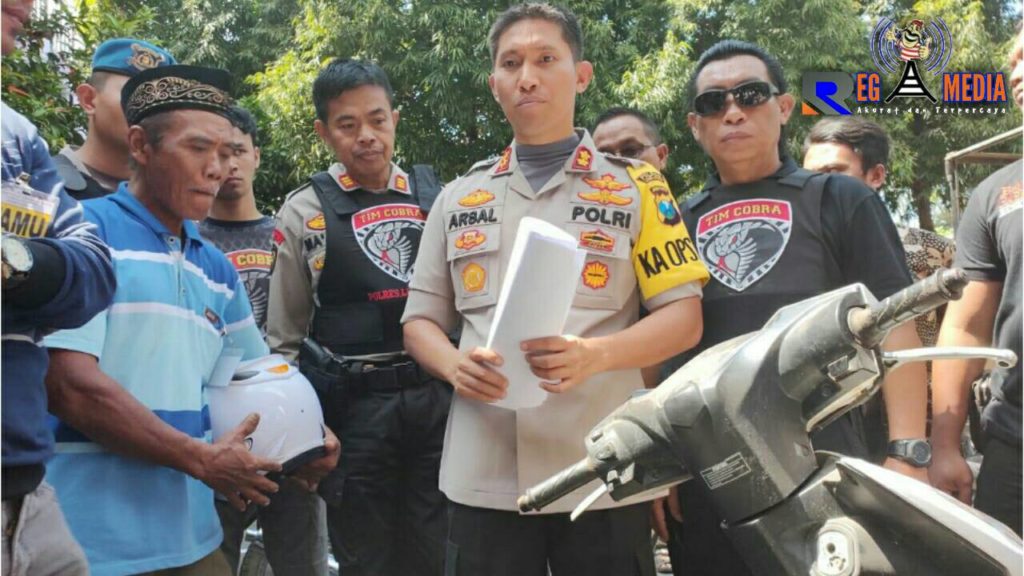 Polres Lumajang Kembalikan Motor “Berdarah”