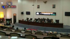 Suasana saat berlangsungnya rapat paripurna DPRD Kab. Sampang.