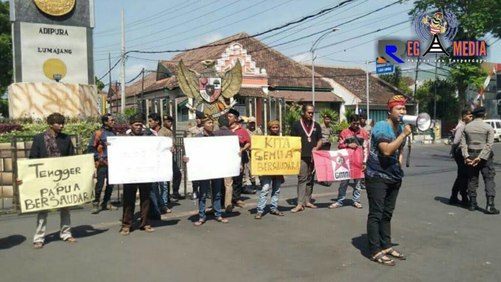 Warga Lumajang Gelar Aksi Solidaritas Untuk Papua