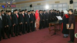 Suasana saat berlangsungnya prosesi pelantikan 50 anggota DPRD Kab. Bangkalan terpilih.