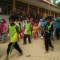 Antusias siswa-siswi SDN Rongdalem 2, Omben, saat mengikuti kegiatan Jalan Jalan Sehat (JJS) 