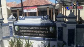 Kantor Kelurahan Banyuanyar, Sampang, Madura.