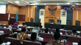 Suasana saat berlangsungnya rapat paripurna khusus pembentukan fraksi-fraksi DPRD Kabupaten Blitar.