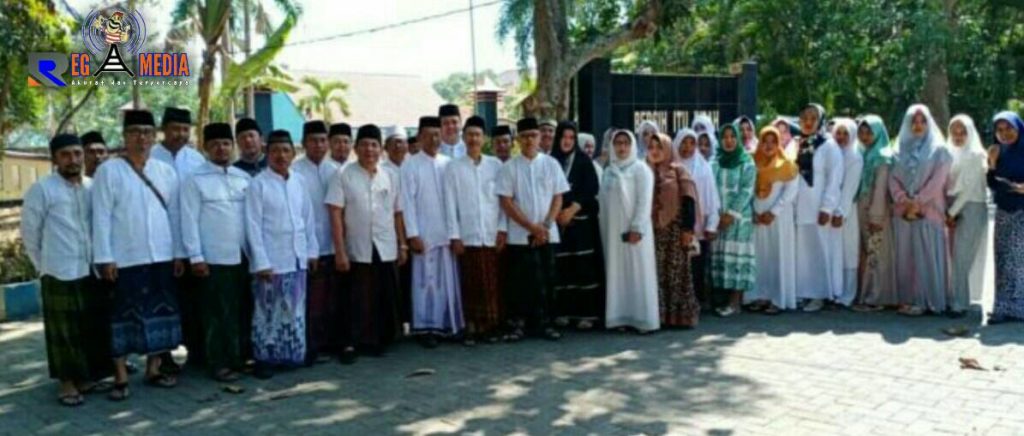 Style Ala Santri, Dari Anak Sekolah Hingga Pegawai Pemerintah Bangkalan