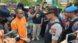 Kapolres Lumajang (AKBP. Muhammad Arsal Sahban) pimpin langsung rekonstruksi aksi pembegalan yang dilakukan dua pemuda di Lumajang.