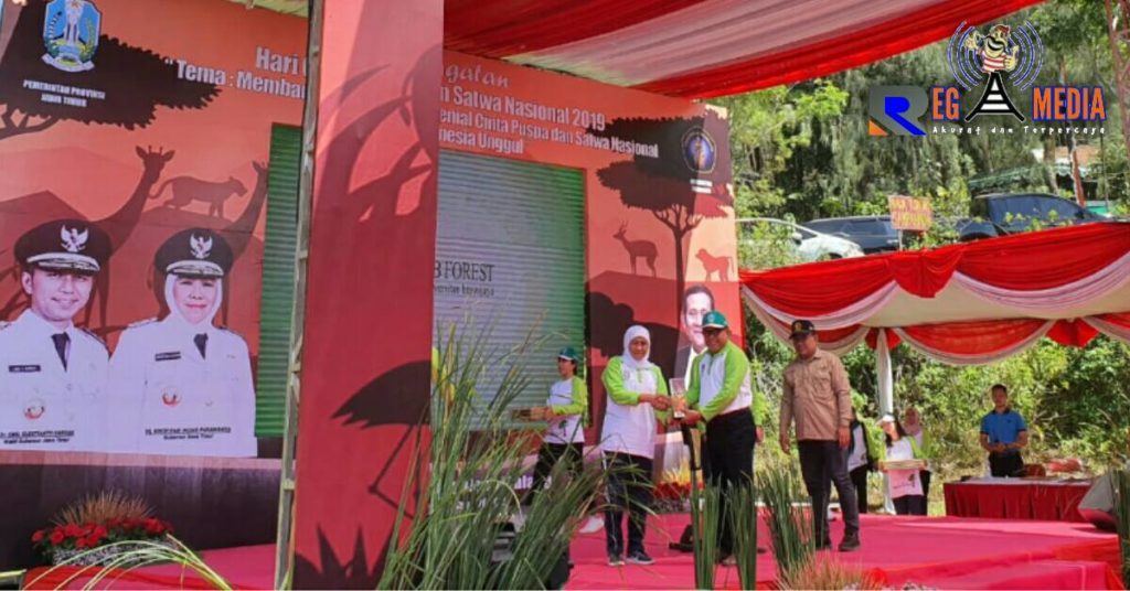 Plt Walikota Blitar Terima Penghargaan Proklim Terbaik Tingkat Nasional