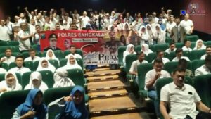 Polres Bangkalan Bersama Puluhan Pelajar Nobar Film Sang Prawira