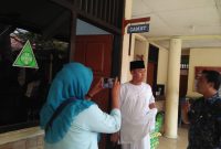 Aula Rahman Ketua Komisi 1 saat sidak di ruangan Camat Sampang