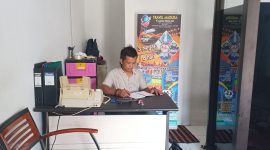 suasana kantor travel Madura di Jakarta