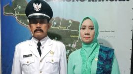 Mohammad Juhar bersama istri (foto:Fan)