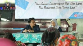 Saat berlangsungnya kegiatan sosialisasi sertifikasi lahan tanah yang dilaksanakan Kelompok 17 Abdimas UTM, di Desa Pakaan Laok. 