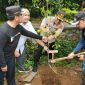 Kompak; Sinergitas Polri dan Pemerintah Kota Bogor saat melakukan penanaman pohon. 