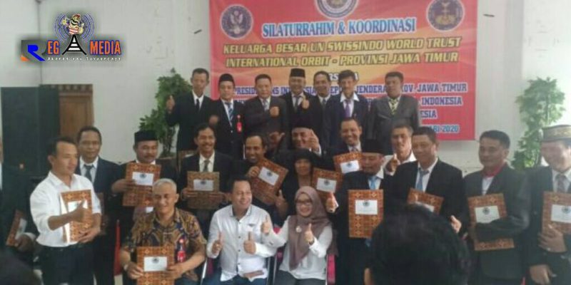 UN Swissindo Provinsi Jawa Timur pose bersama dengan Top Presiden UN Swissindo (Muh. Safri Arifin).