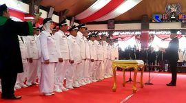 Suasana saat berlangsung Bupati Sampang (H.  Slamet Junaidi) melantik 38 calon kepala desa terpilih. 