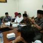 Saat berlangsung audensi oleh dua lembaga anti korupsi di aula kantor DPRD Sampang, terkait polemik realisasi ADK tahun 2019.