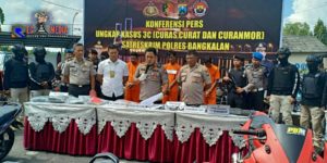 Polres Bangkalan Ringkus 6 Tersangka dan Penadah Motor Bodong