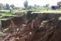 Lokasi longsor di Desa Sukatani, Kecamatan Ngamprah, Kabupaten Bandung Barat. 