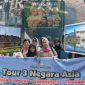 Rombongan tour tiga negara asia.