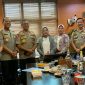 Kapolda Gorontalo (Brigjen Pol. Dr. Adnas, M.Si) didampingi Karo Rena Polda Gorontalo (Kombes Pol. Budi Meidianto) bersama Deputi Kelembagaan dan Tata Laksana KemenPan RB (Rini Widiyanti, SH. MPM) serta Asrena Kapolri, Karolemtala Srena Polri, Kapolda Babel dan Kapolda Malut.