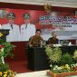 Wakil Bupati Sampang (H. Abdullah Hidayat)  saat menyampaikan sambutannya dalam sosialisasi tentang UUD organisasi  kemasyarakatan.