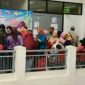 Terlihat padat, warga Kota Cimahi tengah mendaftar untuk ikut mudik gratis. 