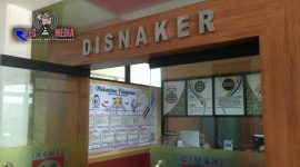 Ruang informasi masyarakat dikantor Dinas Tenaga Kerja (Disnaker) Kota Cimahi. 