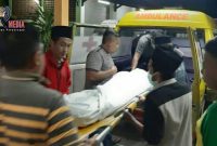 Jenazah korban hendak dibawa pulang kerumah duka. 