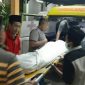 Jenazah korban hendak dibawa pulang kerumah duka. 