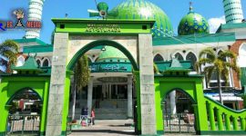 Masjid Agung Asy Syuhada Pamekasan,  Madura. 