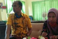 Kiri; Kasi Pemberdayaan Kelembagaan Sosial dan Pengelolaan Sumber Dana Sosial Dinsos Kab. Sampang (Moh. Lubi).
