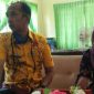 Kiri; Kasi Pemberdayaan Kelembagaan Sosial dan Pengelolaan Sumber Dana Sosial Dinsos Kab. Sampang (Moh. Lubi).
