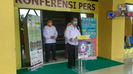 Konferensi Pers,  Koordinator GTPP Covid-19 Provinsi Gorontalo (dr. Triyanto Bialangi).