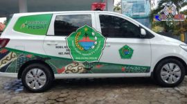 Ilustrasi gambar mobil sehat untuk desa.
