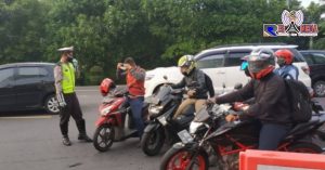 Hari Ini PSBB Diberlakukan, Tak Penuhi Syarat Ini Jangan Harap Bisa Masuk Surabaya
