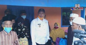 Kisah Haru Buk Mursi’a Nenek Miskin Saat Dikunjungi Bupati Sampang