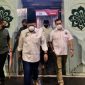 La Nyalla bersama Kapolda Jatim yang baru saat memasuki kompleks Sunan Ampel.